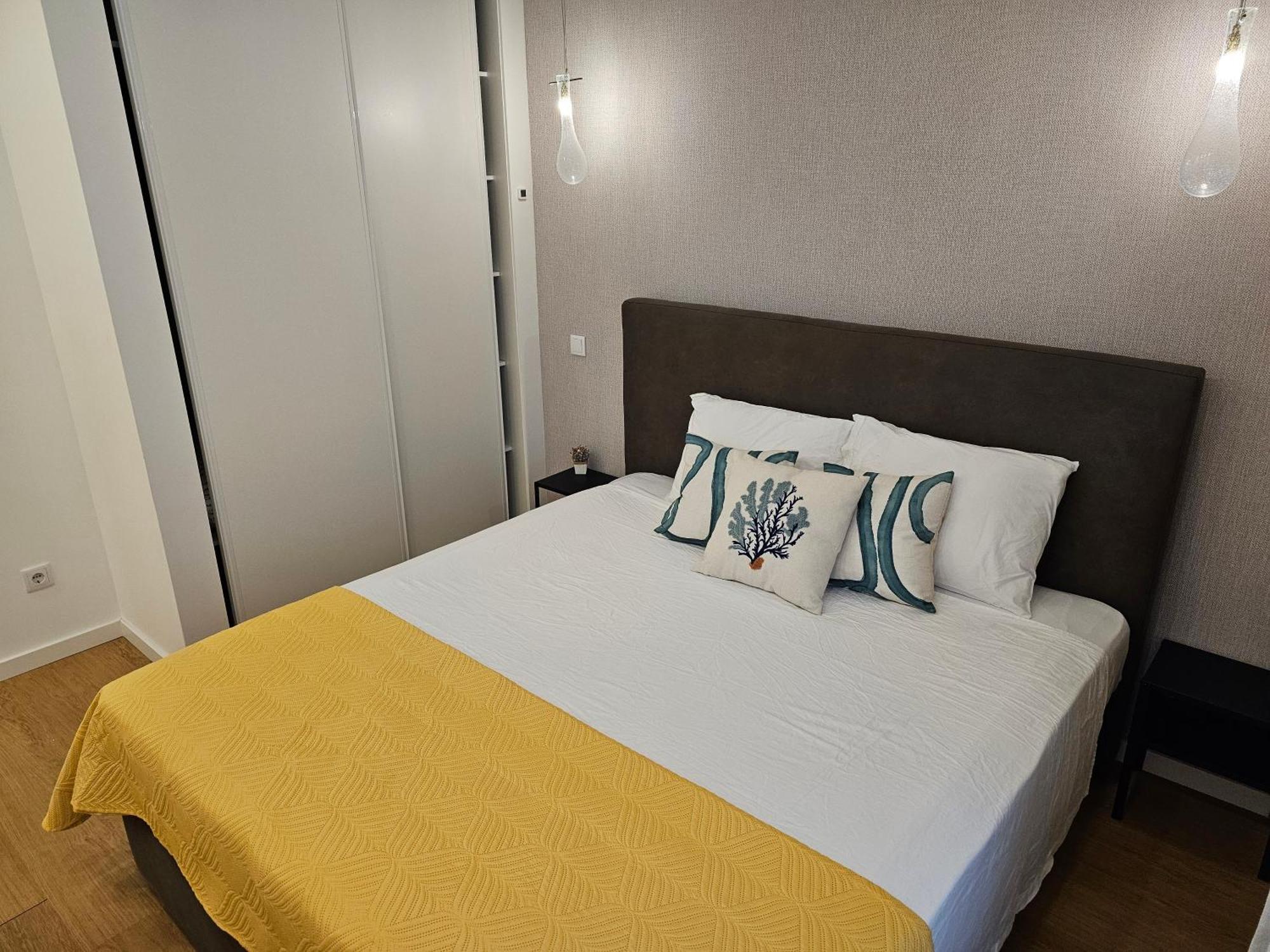 Surfsoul Guesthouse - Bed And Breakfast ペニシェ エクステリア 写真